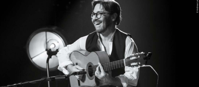 AL DI MEOLA RENOUERAIT AVEC L’ART DU TRIO ACOUSTIQUE